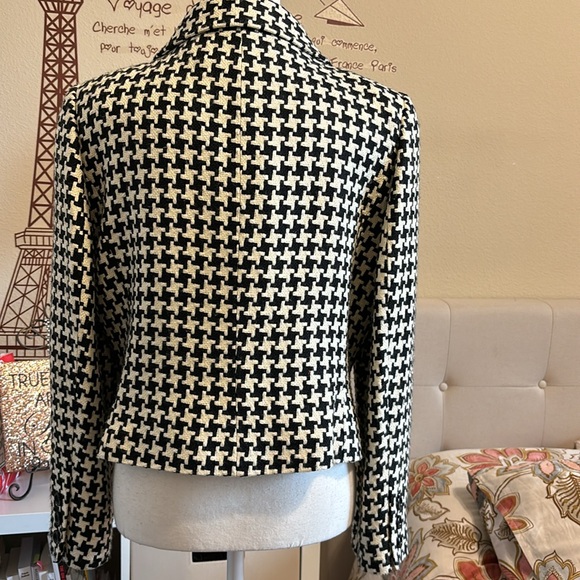🔥SALE🔥 Liz Clairborne Houndstooth Black/White Jacket size 14P - Picture 2 of 8